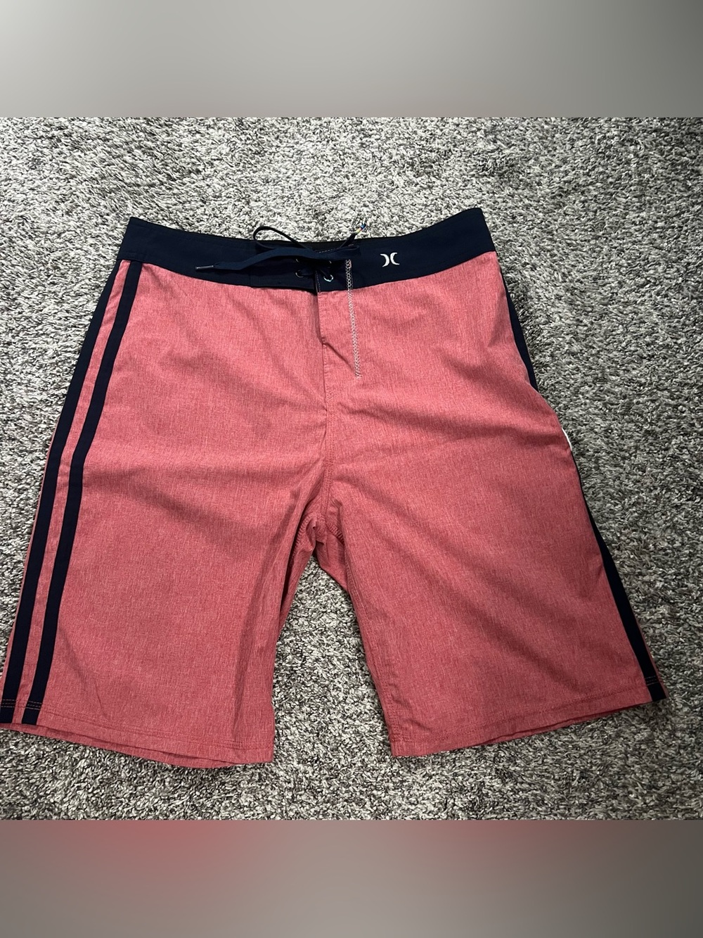 Hurley Red and Navy Men's Swim Shorts with Contrast Waistband